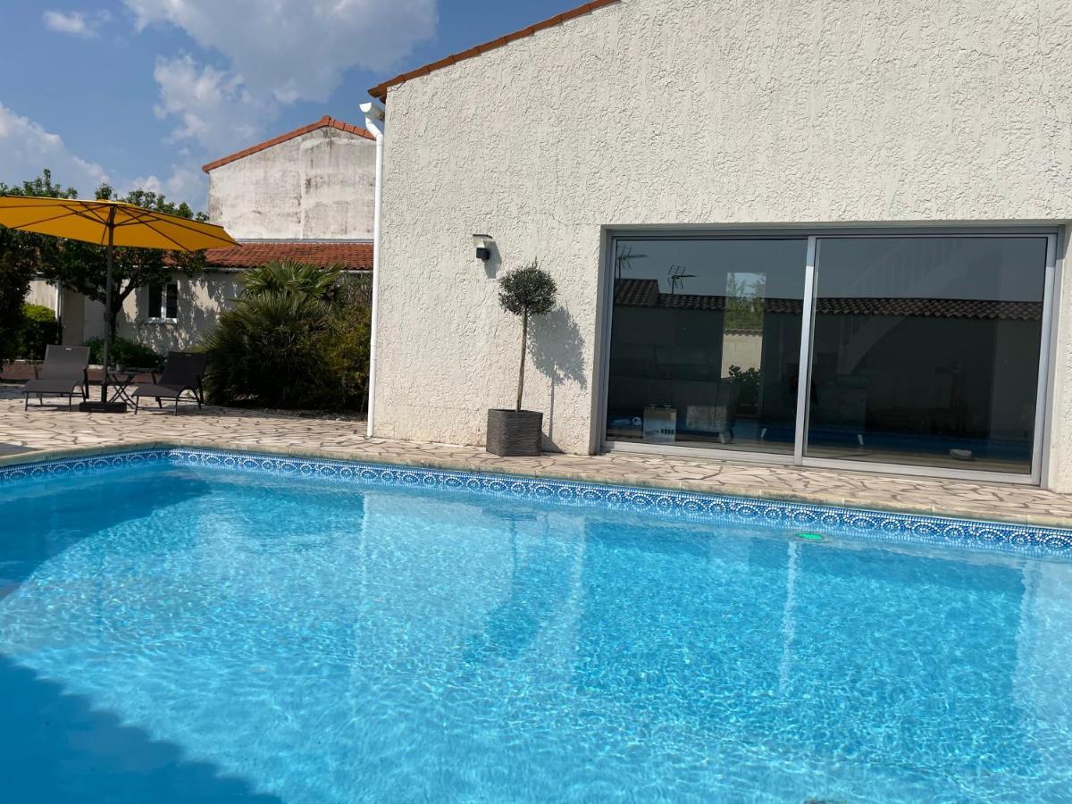 Les Pertuis Rochelais Bed & Breakfast Perigny  Luaran gambar